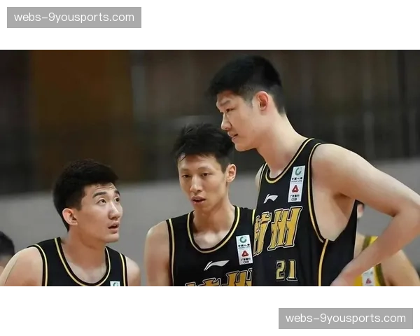 广厦伤病潮持续:孙铭徽、布朗长期缺阵,胡金秋带伤出战 广厦伤病潮持续:孙铭徽、布朗长期缺阵,胡金秋带伤出战